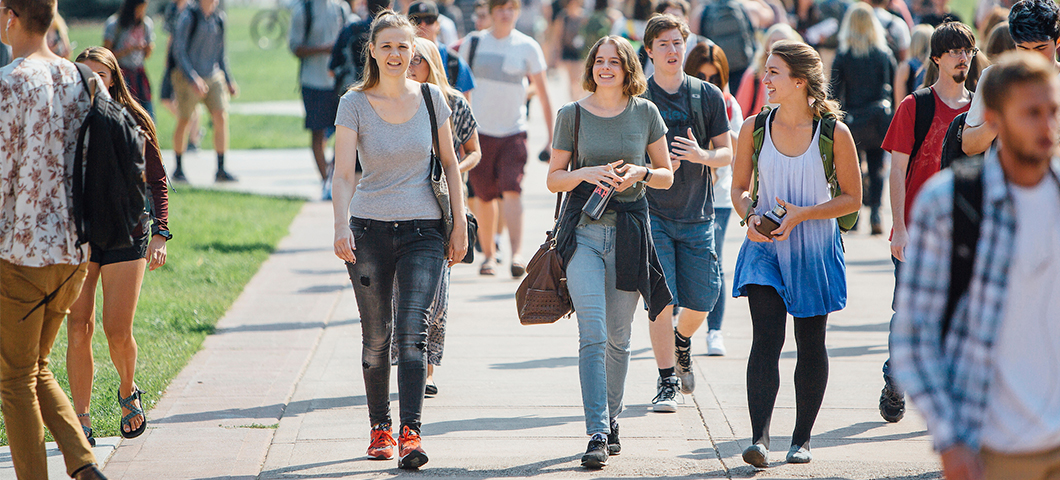 MSU students walking down Centennial Mall