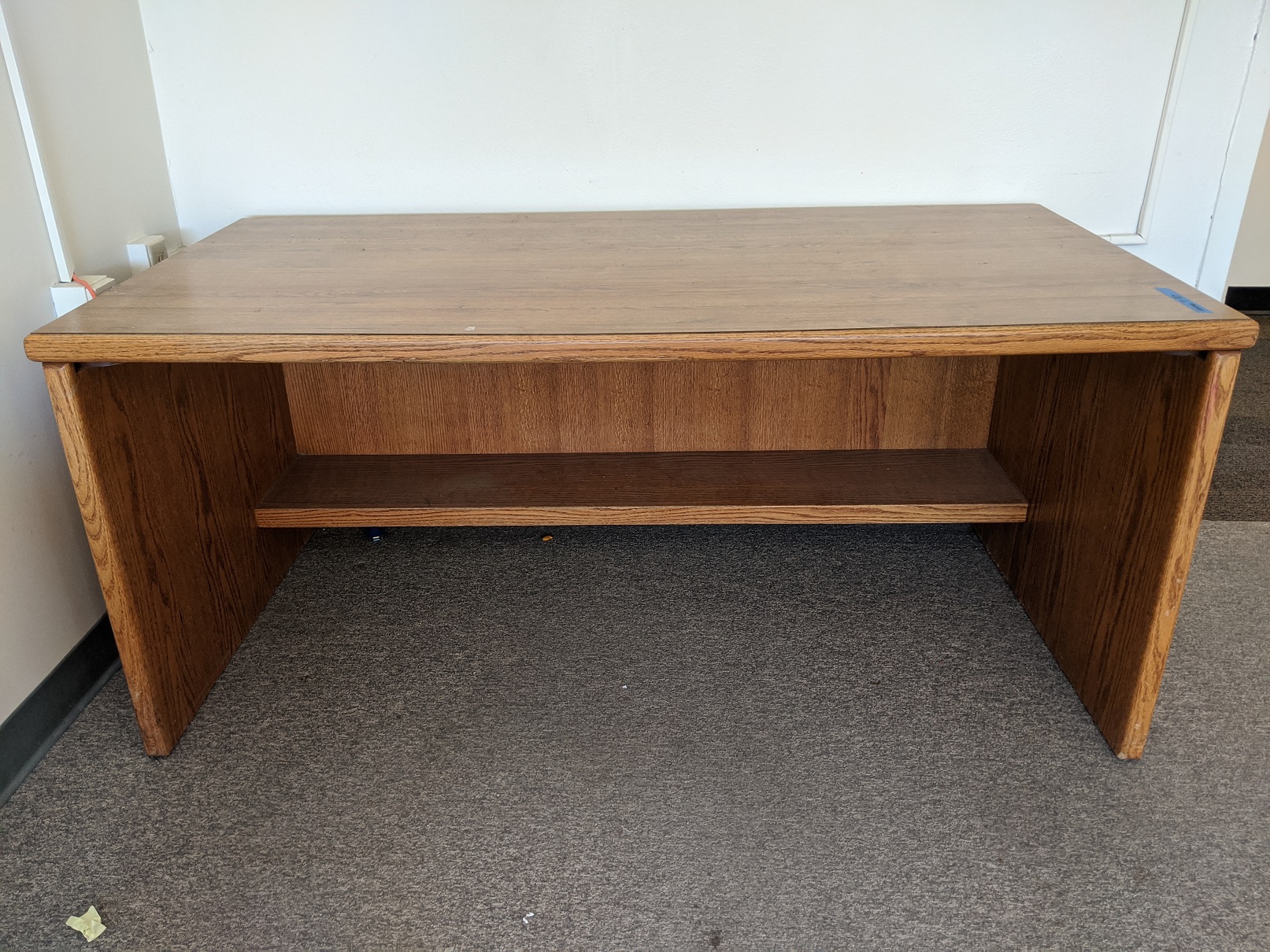 Oak desk with no drawers