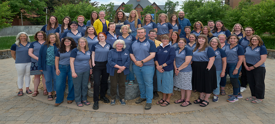 picture of all advising commons advisors