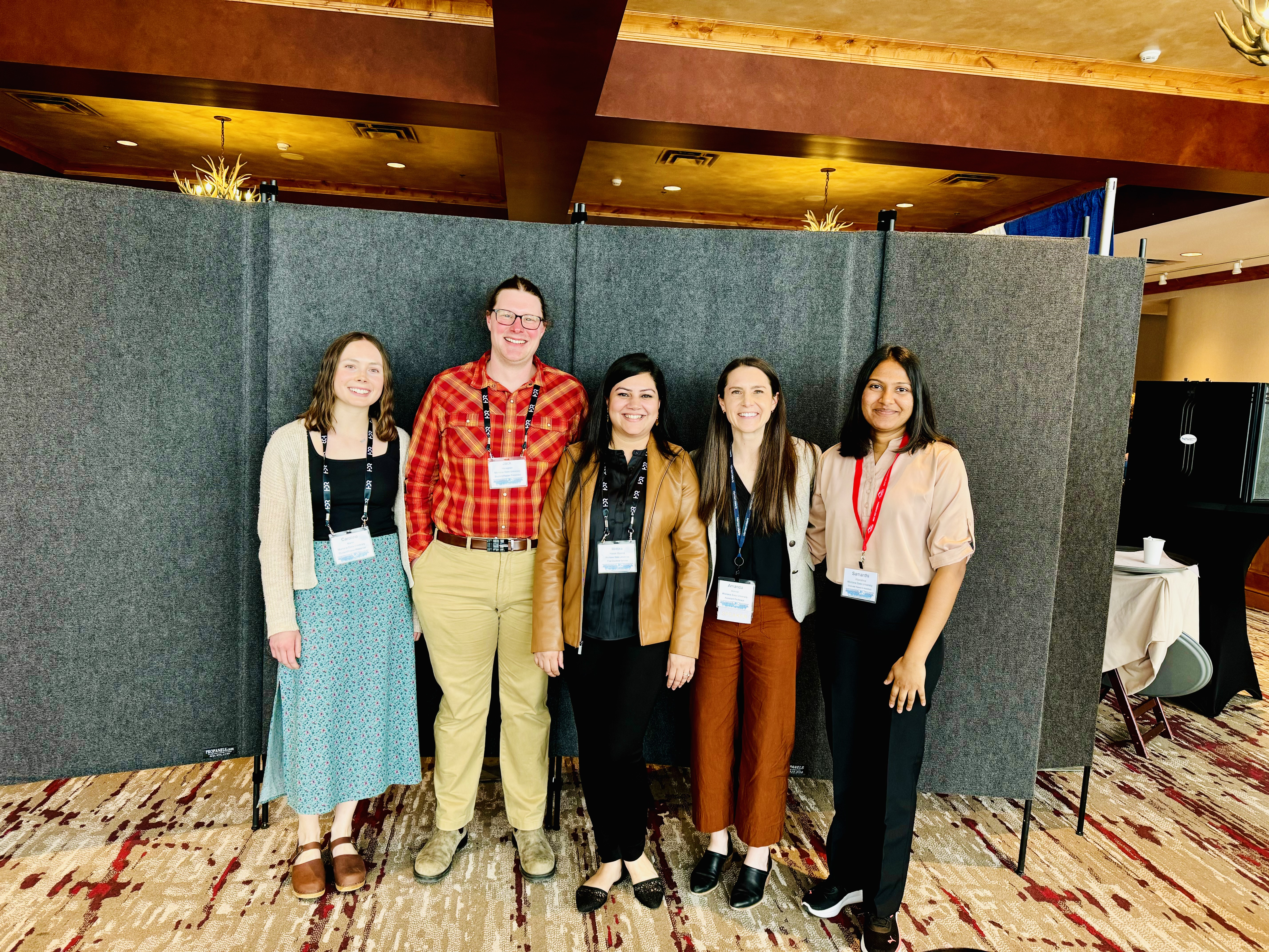 Mandi Hohner Lab Group Photo