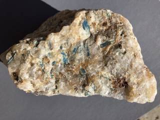 kyanite in a quartz-rich rock