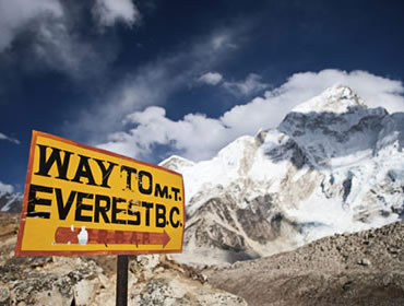 Sign to Everest