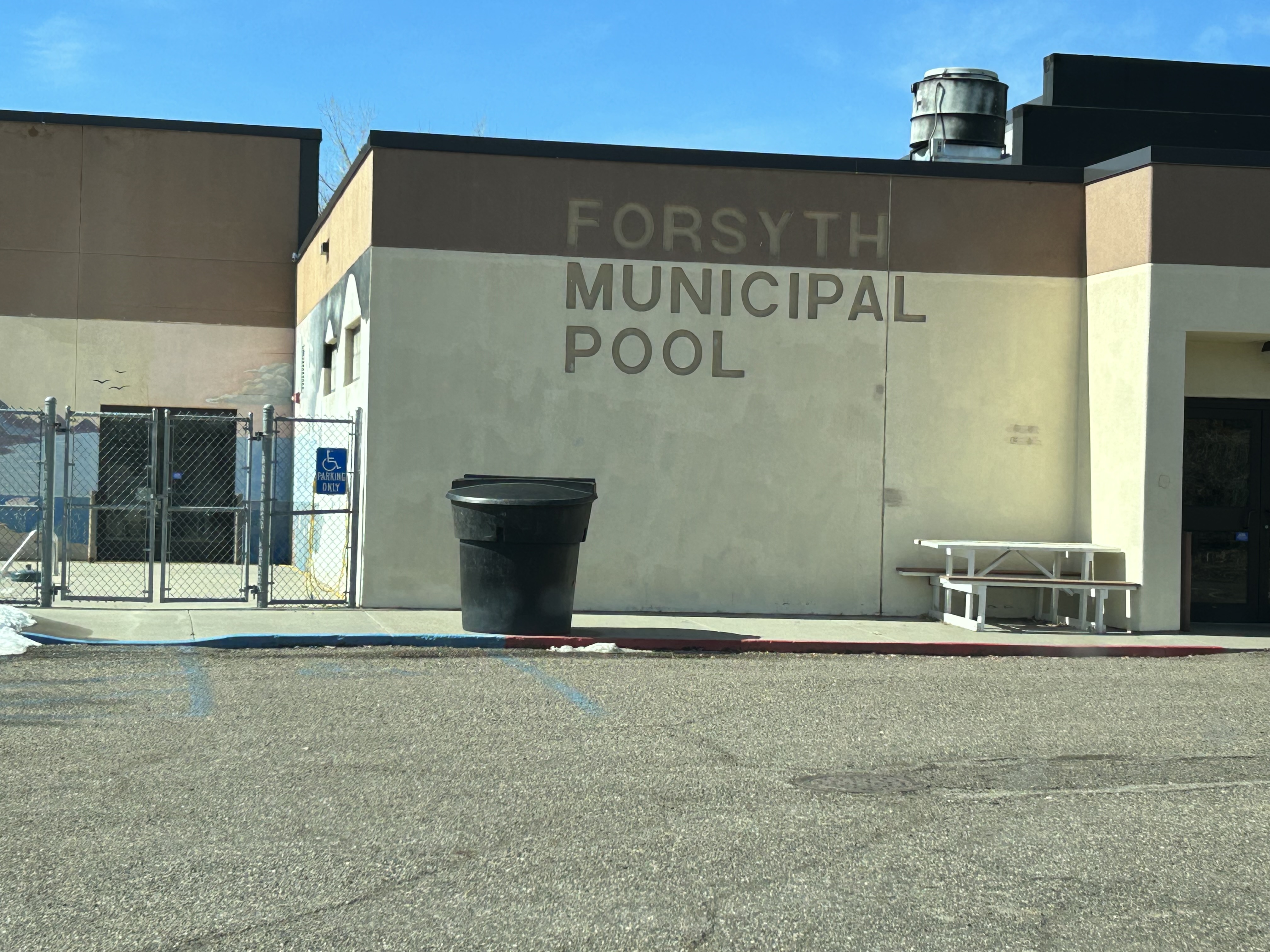 Outside of Forsyth Municipal Pool building.