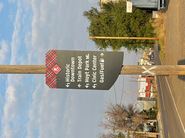 Waymapping sign on pole in Glasgow, MT.