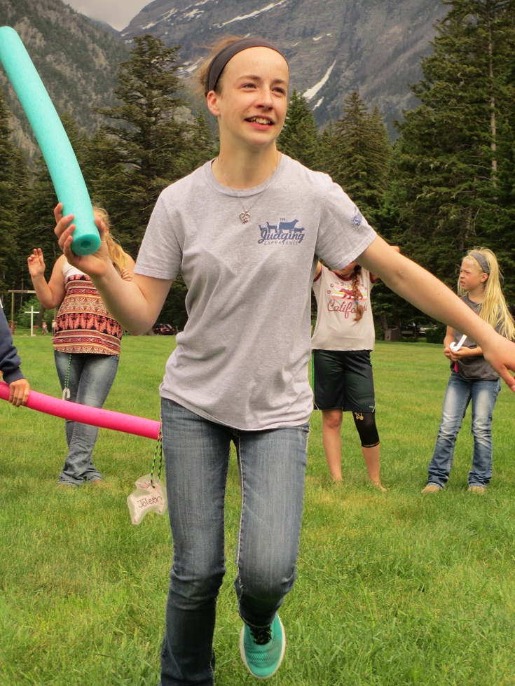 4-Her playing a game at camp