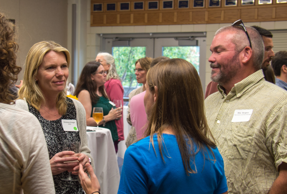 Faculty at a mentoring event