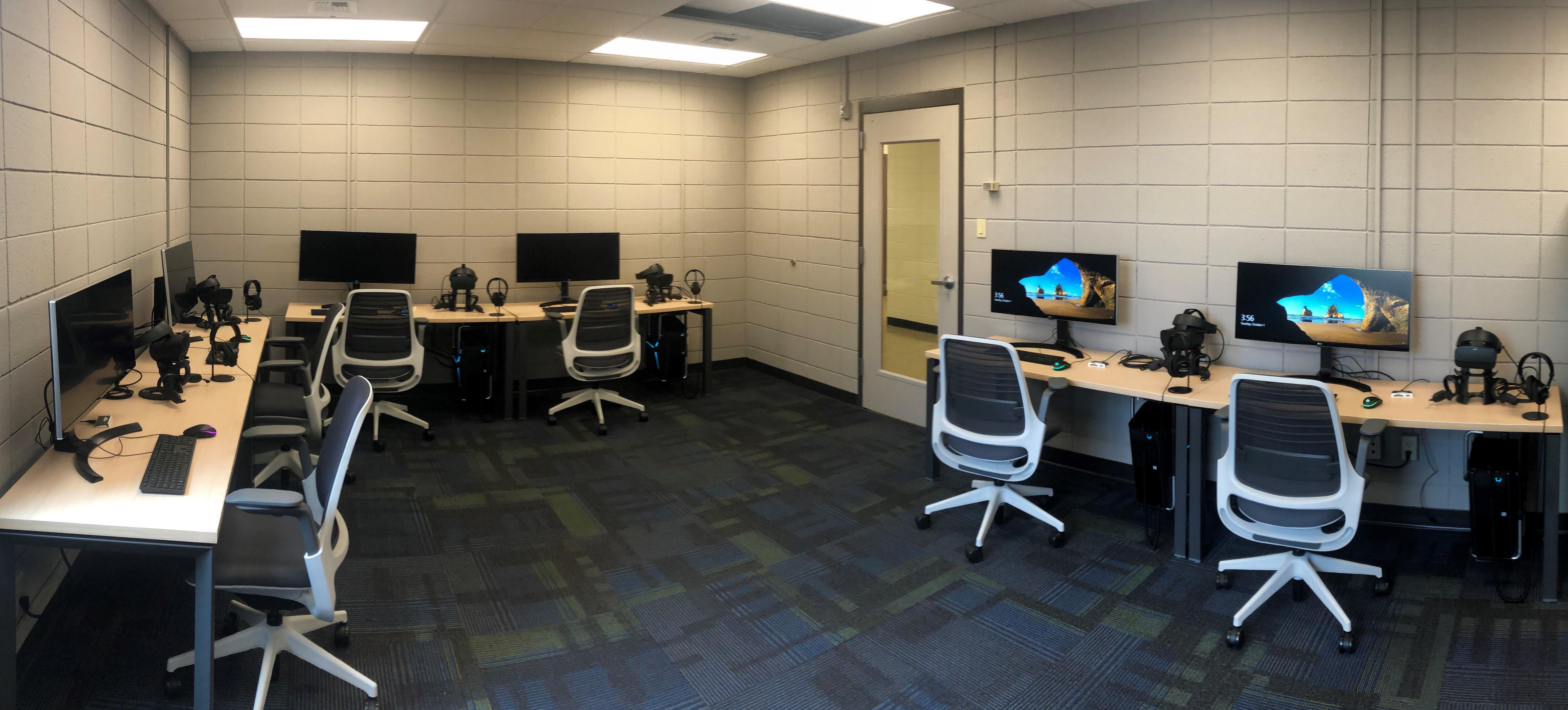 The Montana Reality Lab with 6 workstations