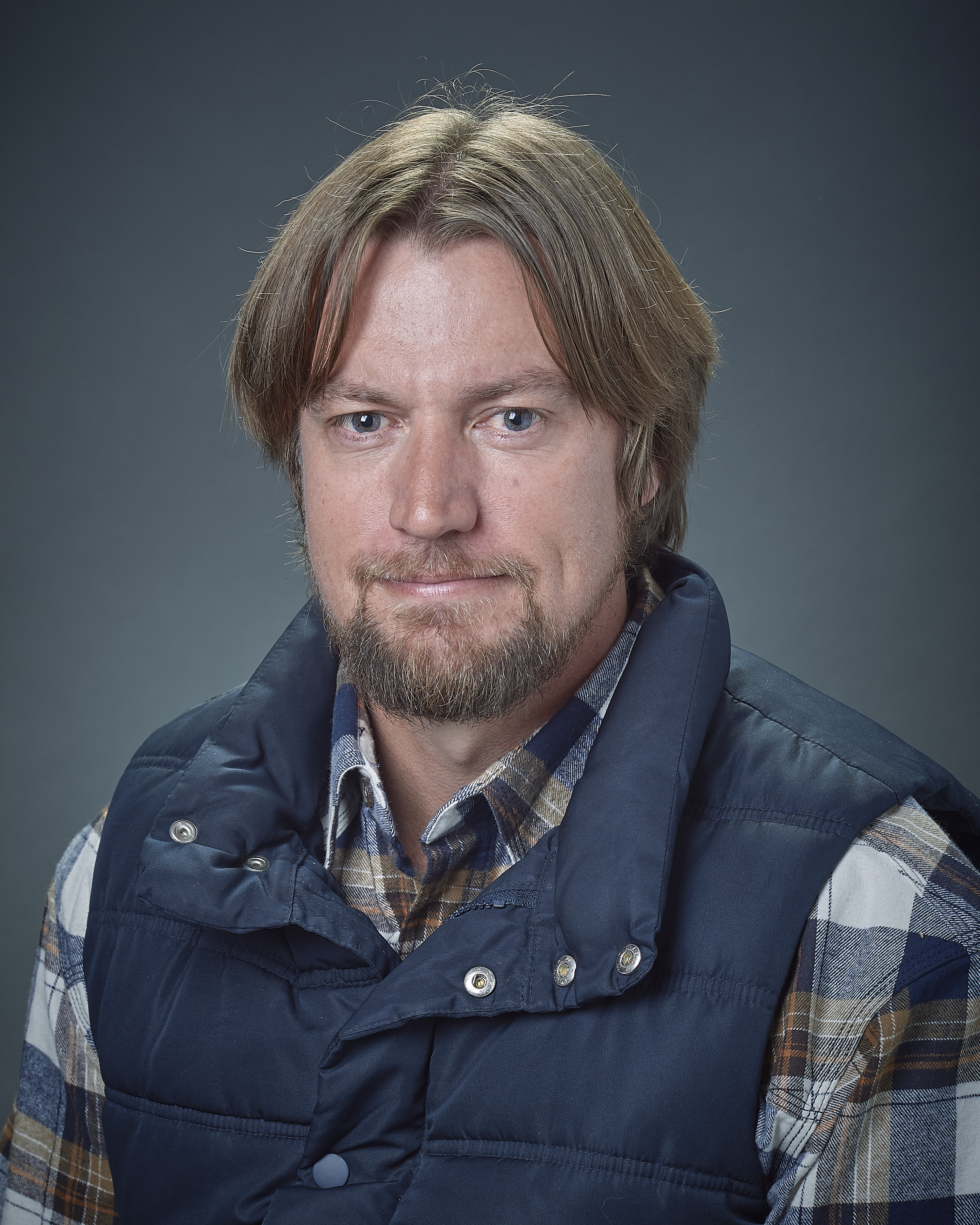 Carl Yomen Headshot