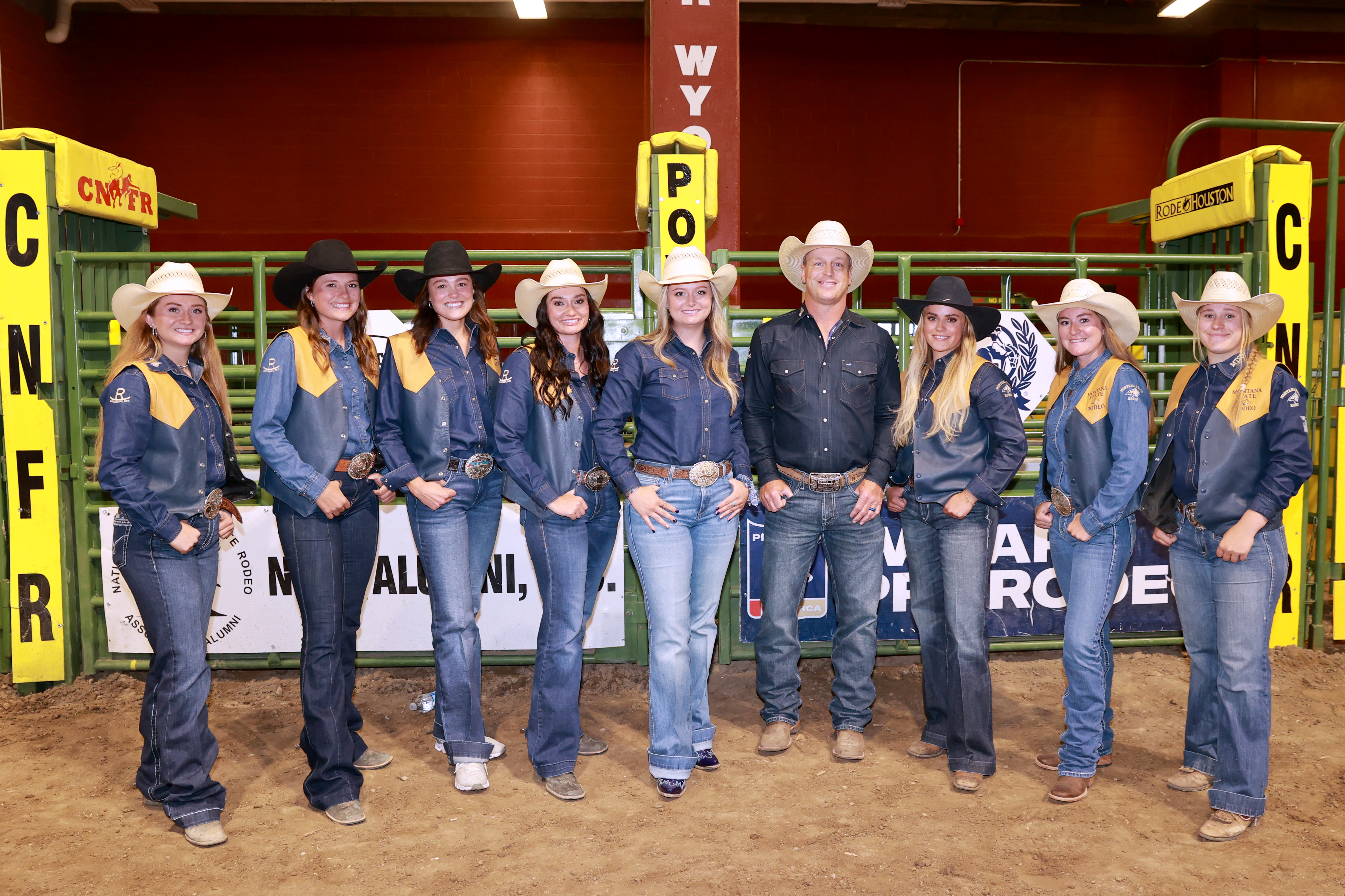 WOMEN'S TEAM CNFR