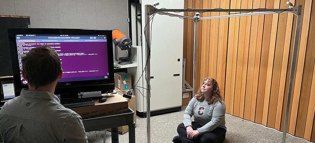 A student experiences being scanned for a 3D image at MSU's Spectrum Lab during a visit by undergraduate students from Montana two-year and Tribal colleges during the week of World Quantum Day.