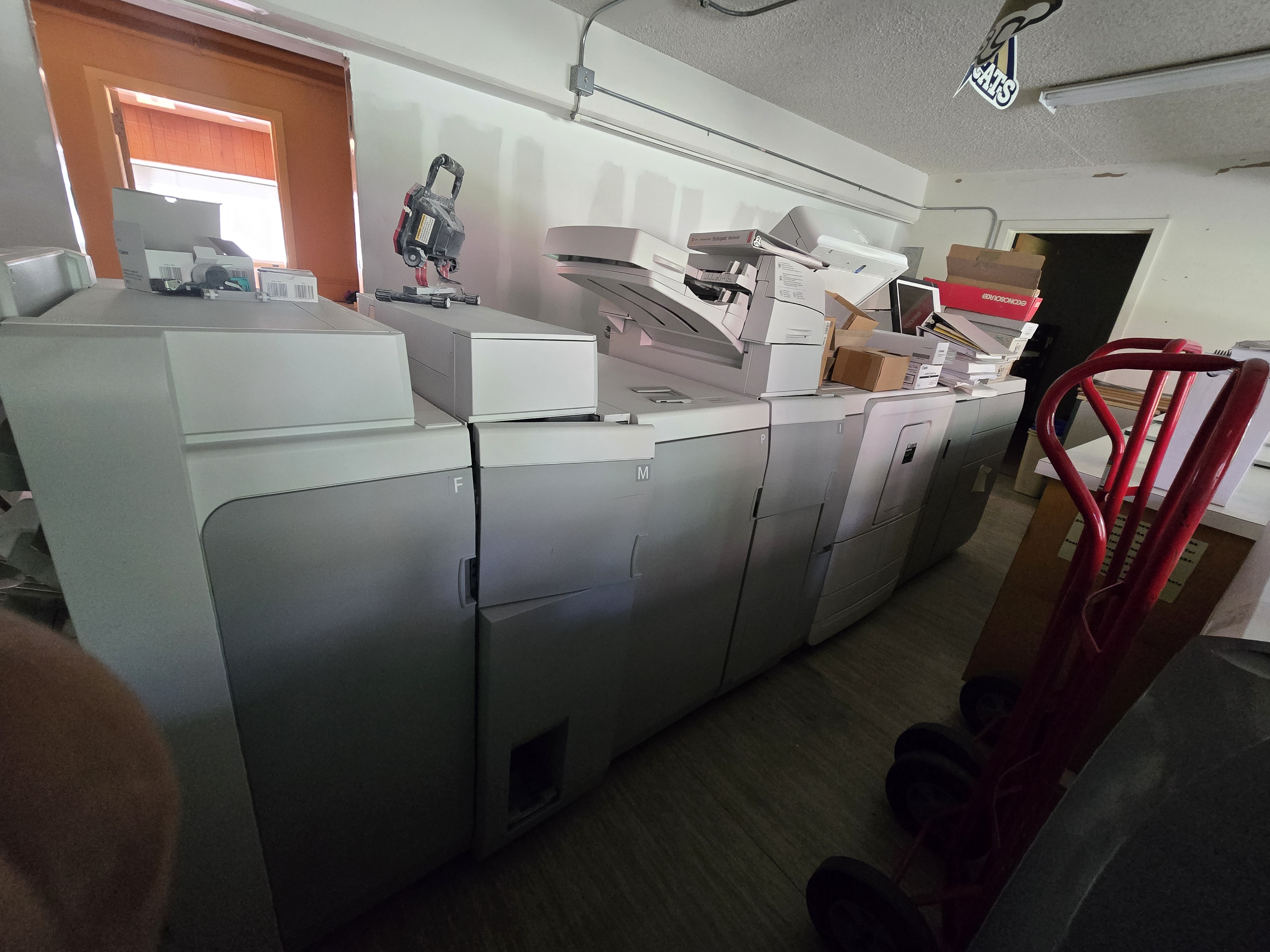 Canon VarioPRINT 130 with printer operation and Booklet Finisher W1-Pro