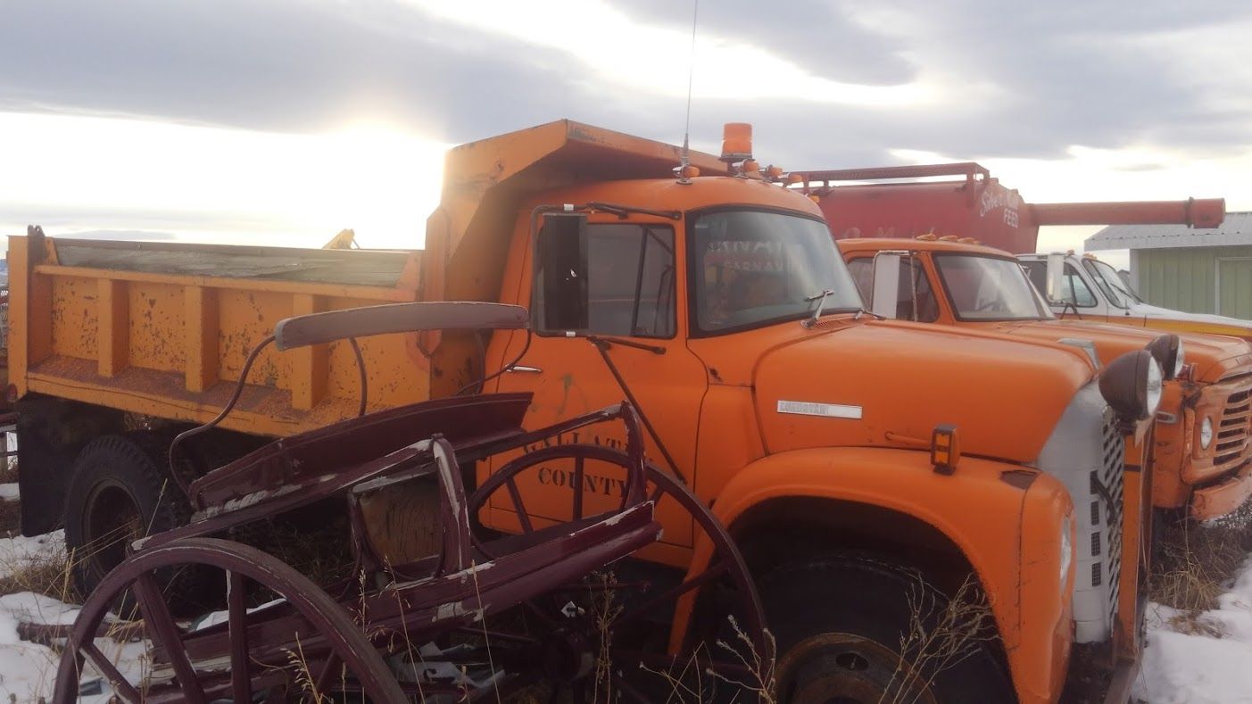 orange 1975 international dump truck