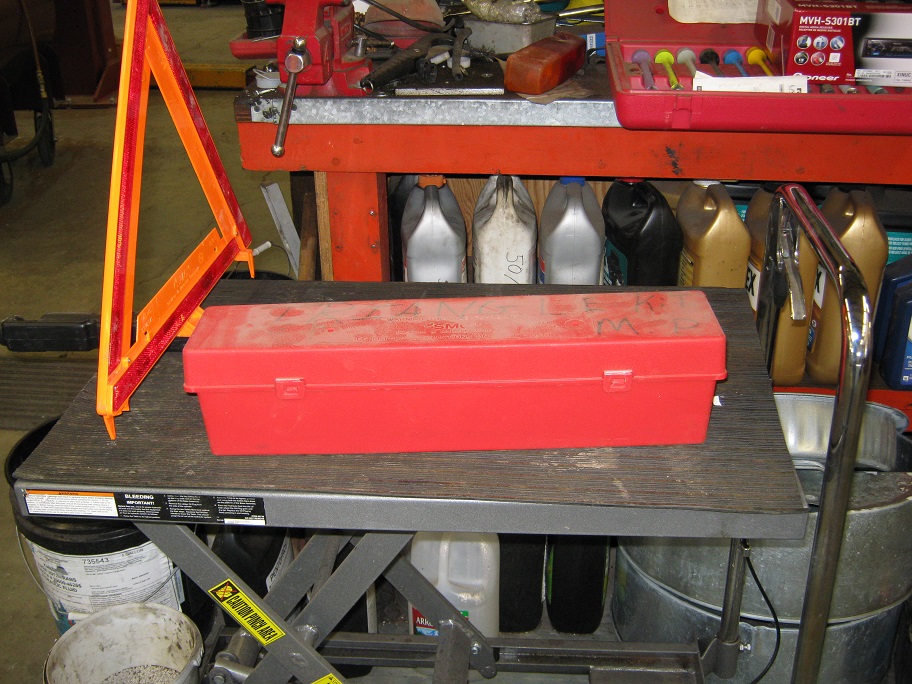 Safety triangle kit