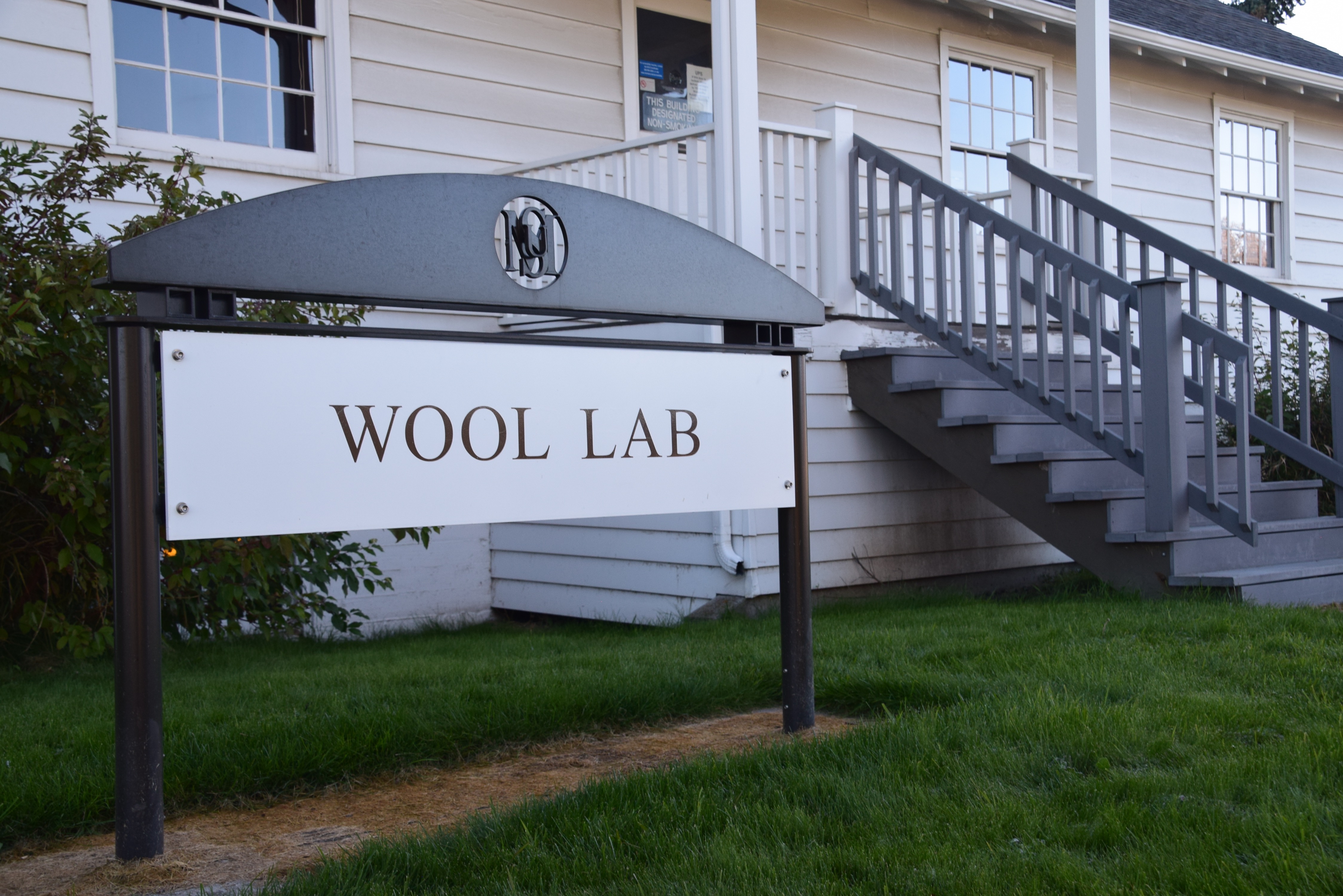 wool lab sign